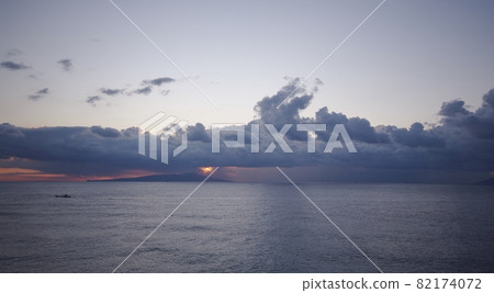 Pacific Ocean 82174072