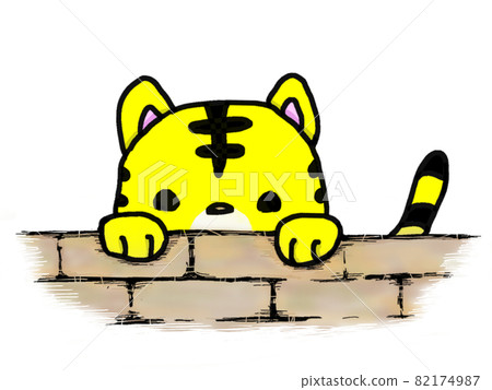 虎斑貓掛在牆上偷看 虎斑貓掛在牆上偷看 82174987