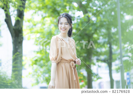 Woman outdoor Woman outdoor 82176928