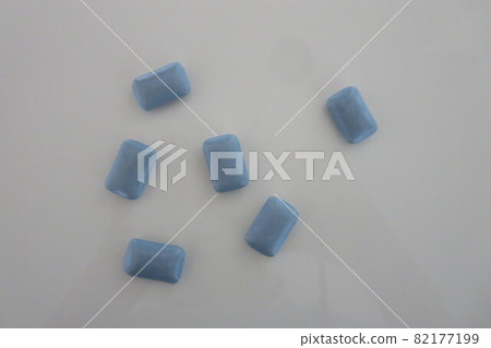 膠 膠 82177199