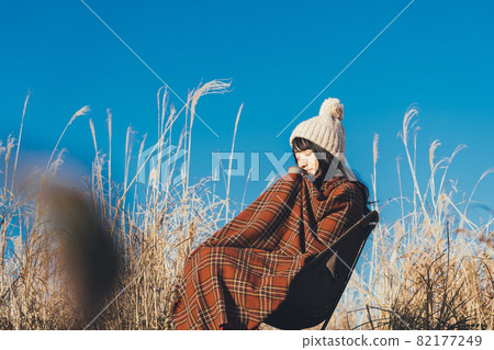 做單人營的女人 82177249