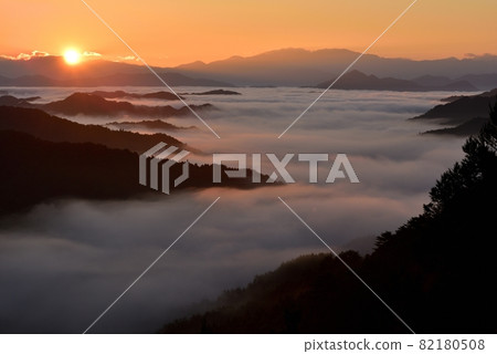 野坂川村的雲海 82180508