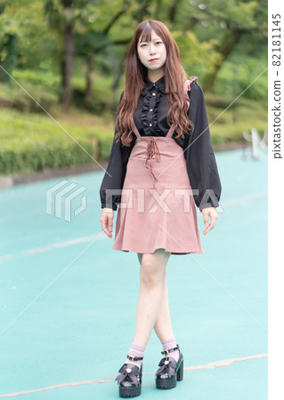 肖像20的女性 82181145