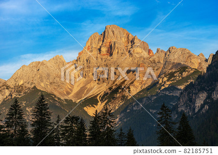 Mountain Peak of Croda Rossa D'Ampezzo or Hohe Gaisl - Dolomites Italian Alps Mountain Peak of Croda Rossa D'Ampezzo or Hohe Gaisl - Dolomites Italian Alps 82185751