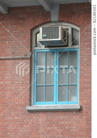 Former Site of Victoria police station, hk 25 June 2005 82186301
