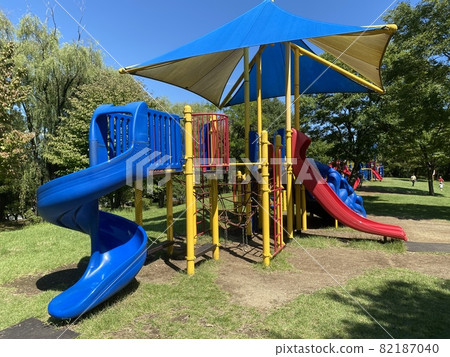 Let's play with children under the blue sky with the playset in the park Let's play with children under the blue sky with the playset in the park 82187040