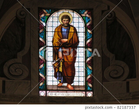 Historical detail  82187337