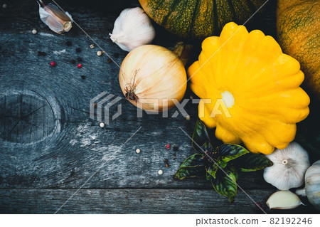 Harvest of seasonal vegetables 82192246