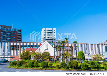 重印舊國立車站大樓的中央線國度站南口迴轉 82192711