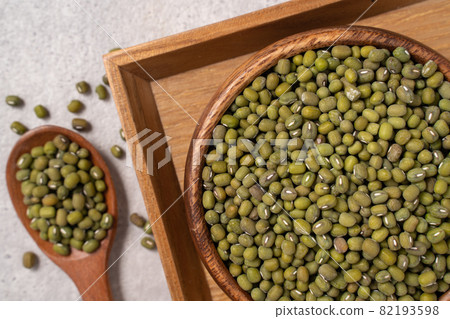 Mung bean mung bean green raw りょくとう green bean 82193598