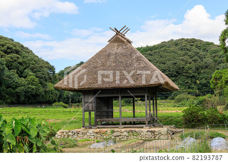 稻草屋頂 2021 82193787