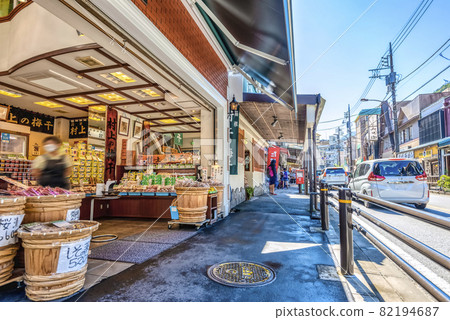神奈川縣箱根湯本小田急線箱根湯本站前商店街 神奈川縣箱根湯本小田急線箱根湯本站前商店街 82194687