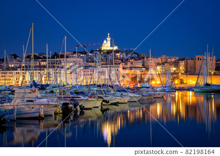Marseille Old Port in the night. Marseille, France Marseille Old Port in the night. Marseille, France 82198164
