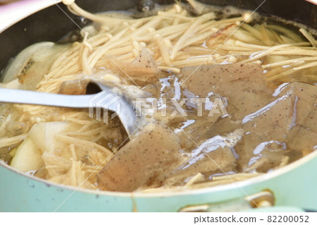 Tonjiru (image) 82200052