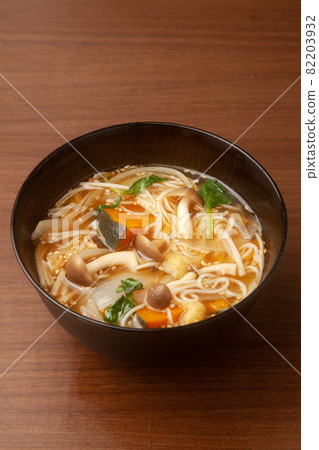 Boiled noodles with mushrooms and pumpkin 82203932