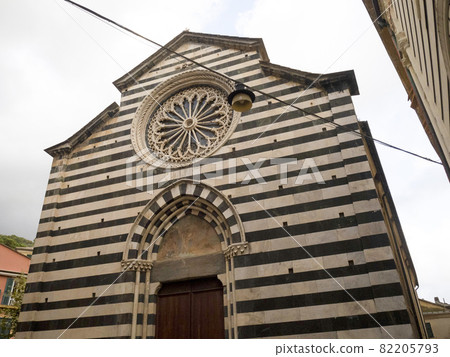 Church of Monterosso cinque terre pictoresque village Church of Monterosso cinque terre pictoresque village 82205793