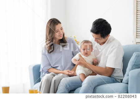 Guzuru Baby 和 Ayasu Daddy Mom(育兒/育兒/家庭/家庭) Guzuru Baby 和 Ayasu Daddy Mom(育兒/育兒/家庭/家庭) 82208043