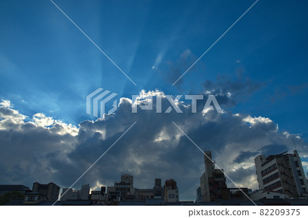 夏末的雲彩 夏末的雲彩 82209375