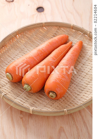 Carrots	 82214684