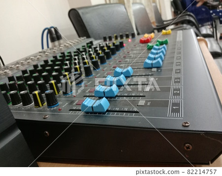 black colored wireless and Portable Mixer Professional Audio Amplifier For Indoor Stage Performance 82214757