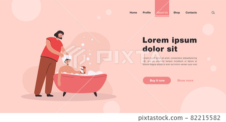 Mother bathing son and washing hair 82215582
