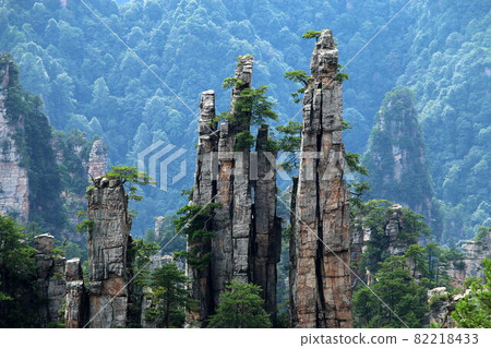 和龍公園的毛筆峰，比喻為皇帝所用毛筆的形狀 82218433