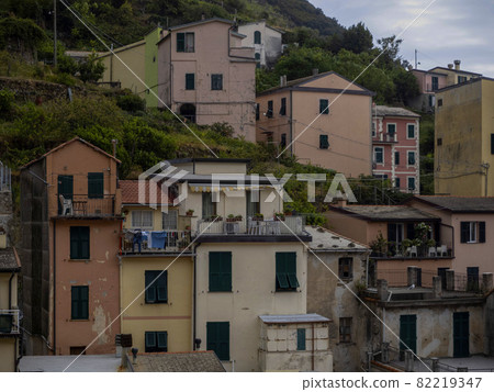 riomaggiore cinque terre pictoresque village riomaggiore cinque terre pictoresque village 82219347