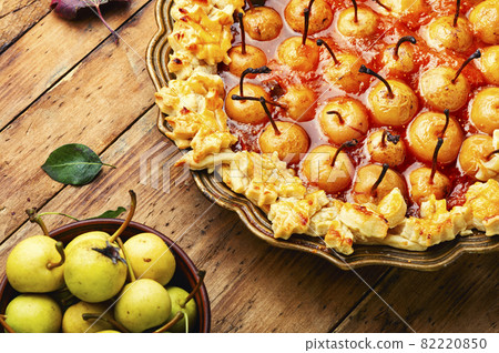 Autumn pie with pear Autumn pie with pear 82220850