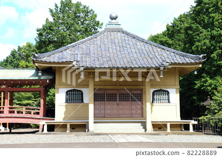 德川綱吉寺,位於東京都台東區上野櫻木一丁目寺院旁,德川幕府的祈禱場所藥師如來 德川綱吉寺,位於東京都台東區上野櫻木一丁目寺院旁,德川幕府的祈禱場所藥師如來 82228889