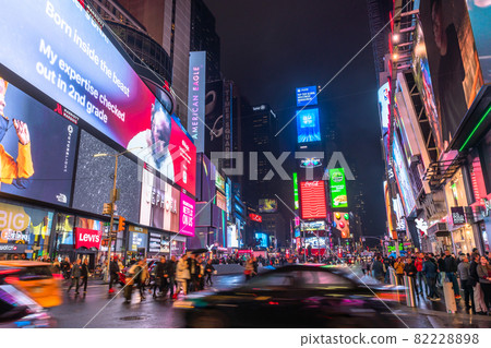 "New York" Times Square, the center of the world "New York" Times Square, the center of the world 82228898