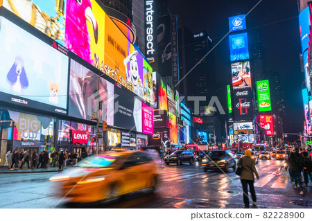 “紐約”時代廣場,世界中心 “紐約”時代廣場,世界中心 82228900