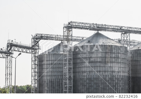 Silo tank, tower for storage of agricultural products, industrial plant for the production of wheat manufacturing Silo tank, tower for storage of agricultural products, industrial plant for the production of wheat manufacturing 82232416
