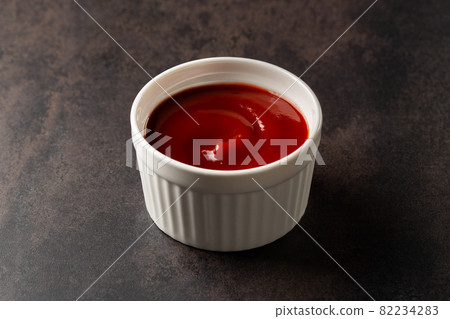 tomato ketchup tomato ketchup 82234283