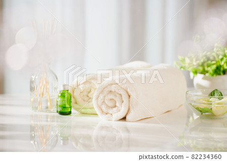 Beauty salon accessory image 82234360