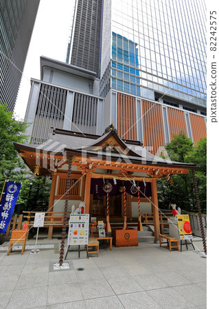 Fukutoku Shrine, a cityscape of Nihonbashi Muromachi, Tokyo Fukutoku Shrine, a cityscape of Nihonbashi Muromachi, Tokyo 82242575
