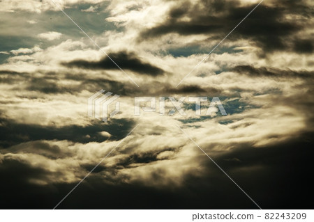 Morning sky in early autumn・Clouds illuminated by the morning sun・210908am Morning sky in early autumn・Clouds illuminated by the morning sun・210908am 82243209