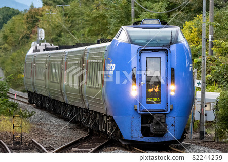 JR北海道木葉283系柴油車特快大空禦影站 JR北海道木葉283系柴油車特快大空禦影站 82244259