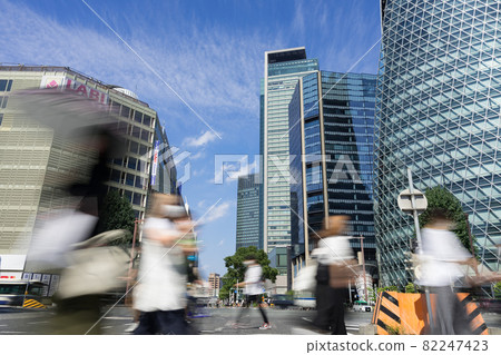 名古屋市中區名古屋站前笹島十字路口的喧囂 82247423