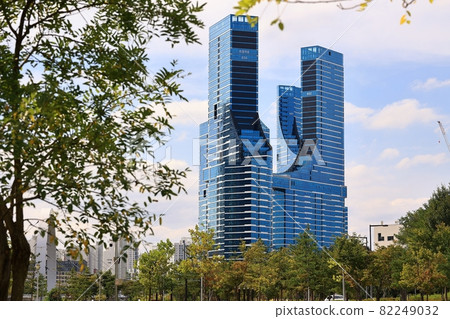 New town, general government building, urban landscape New town, general government building, urban landscape 82249032