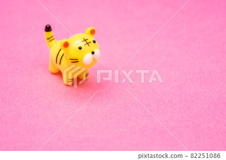 生肖材質虎 82251086