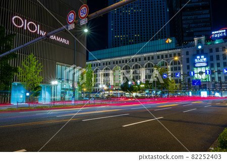 Midosuji and Namba station square area 82252403