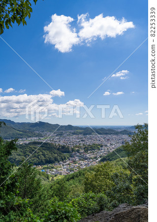 Scenery seen from the dragonfly rock of Mt. Azuma (Kiryu City, Gunma Prefecture) 82253339