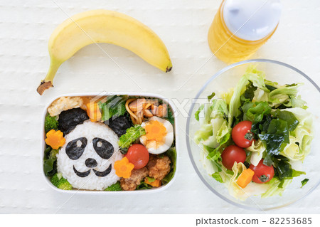 Kyaraben panda lunch Kyaraben panda lunch 82253685