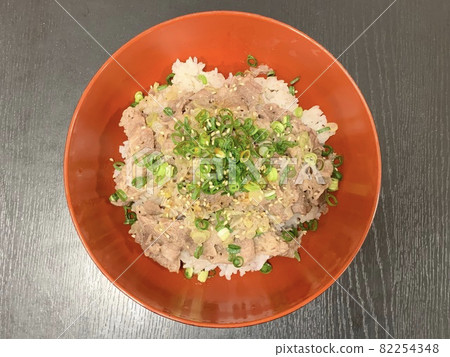 大蔥咸牛肋骨碗 大蔥咸牛肋骨碗 82254348