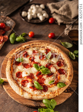 Salami neapolitan pizza 82257151