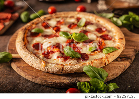 Salami neapolitan pizza Salami neapolitan pizza 82257153