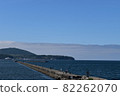 South breakwater in Otaru on a sunny day 82262070