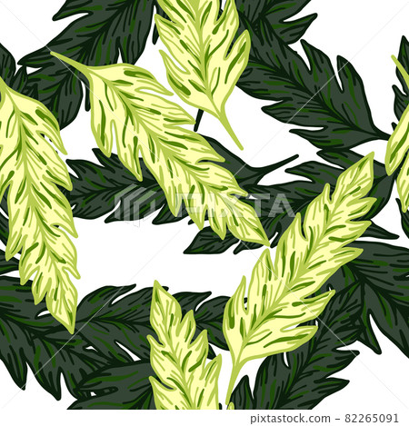 Tropical green leaf seamless pattern. Palm leaves ornament. Foliage backdrop. 82265091