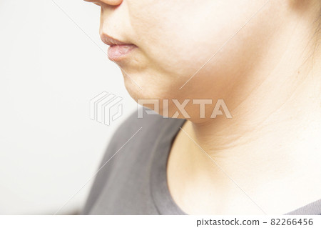 Women's profile 82266456