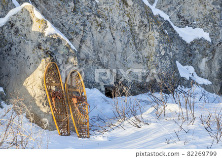 vintage snowshoes and rocks vintage snowshoes and rocks 82269799